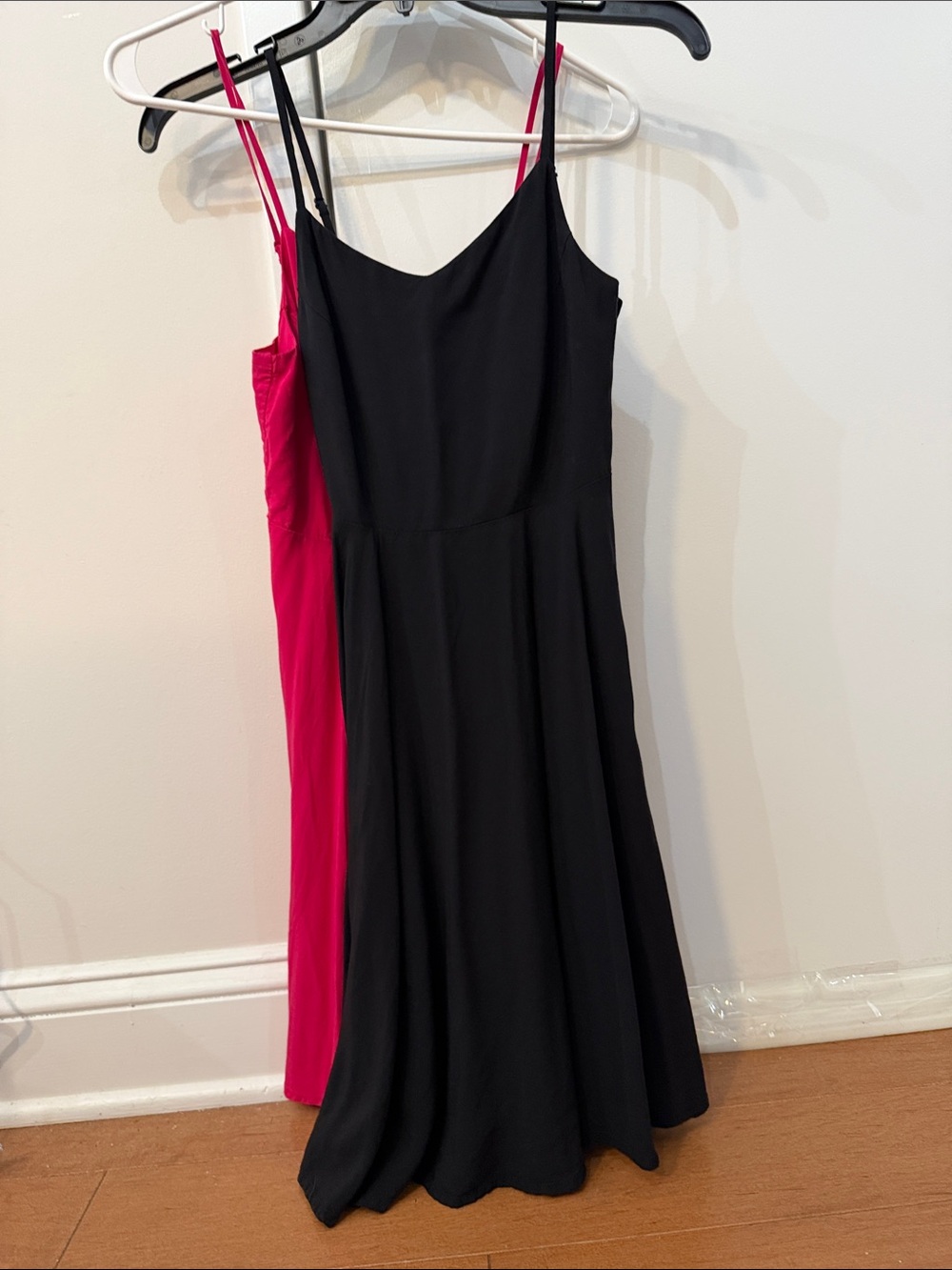 2/$10 OLD NAVY Summer/Heat Wave Dresses in Black & Hot Pink -Women’s XS